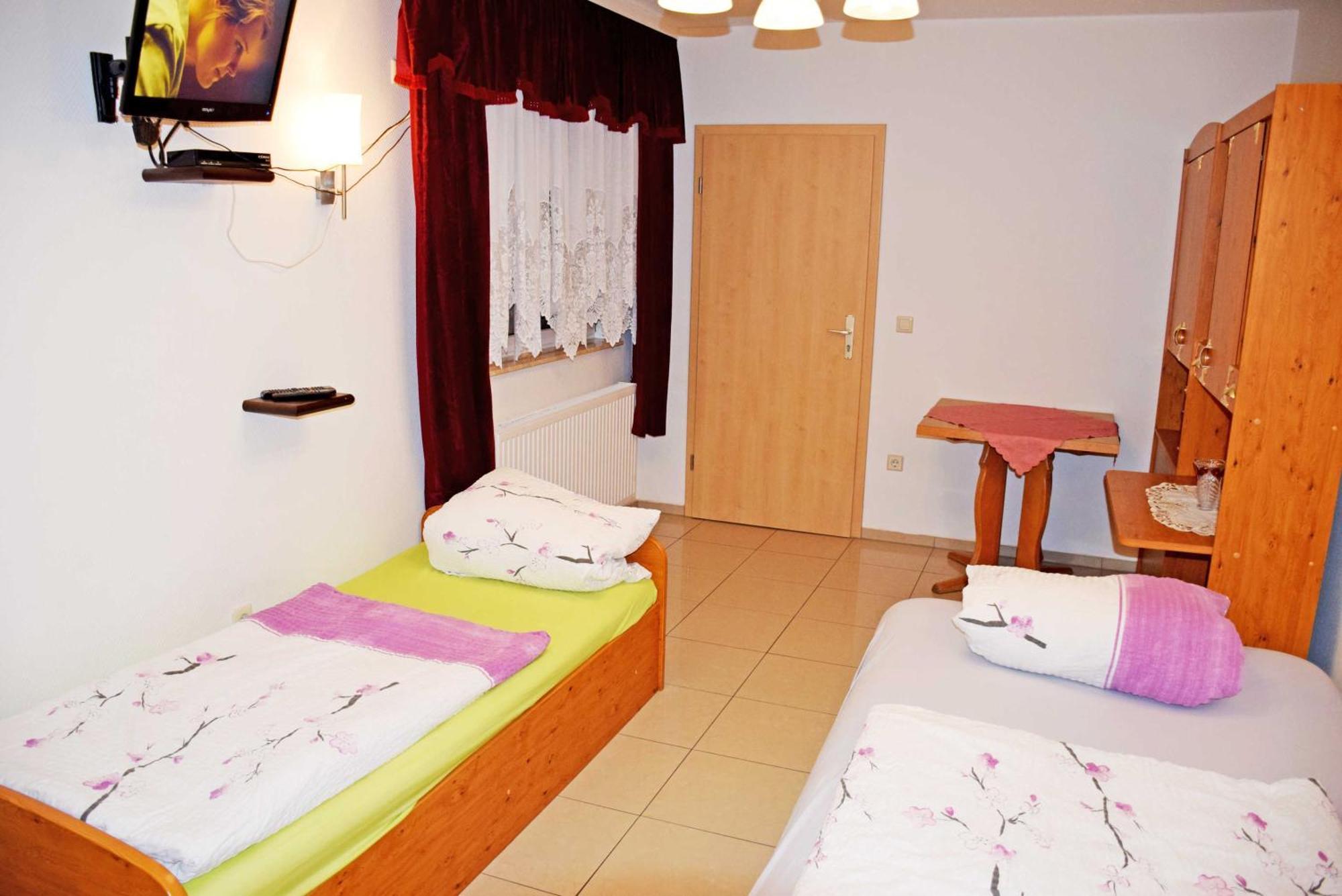 Ferienwohnung/ Ferienzimmer Asche Aschersleben Dış mekan fotoğraf