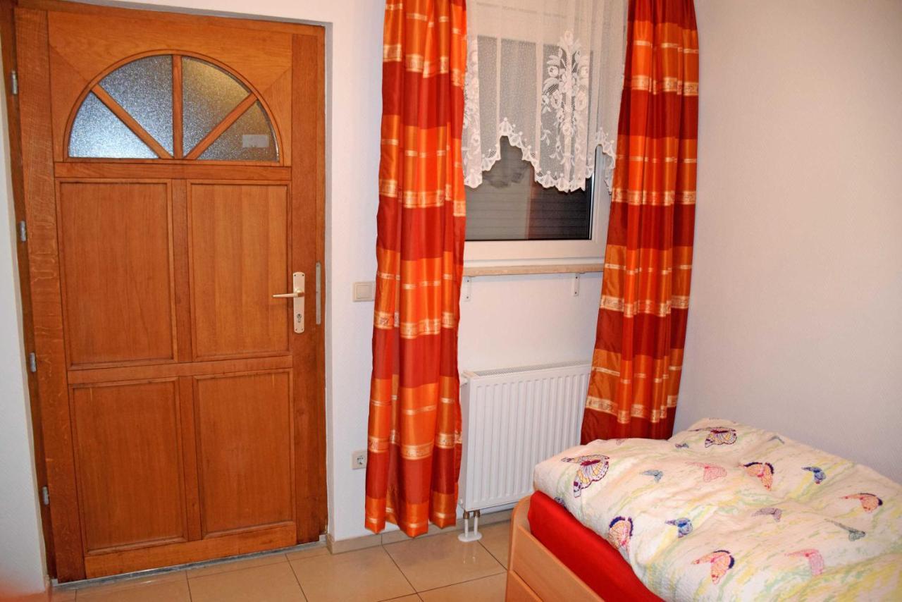 Ferienwohnung/ Ferienzimmer Asche Aschersleben Dış mekan fotoğraf
